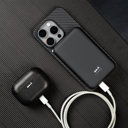 MagSafe® Compatible Wireless Power Bank